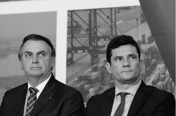 Desaprovação de Bolsonaro  vai á 54% e a provação de Moro vai a 57% de acordo com pesquisa do Atlas Político!
